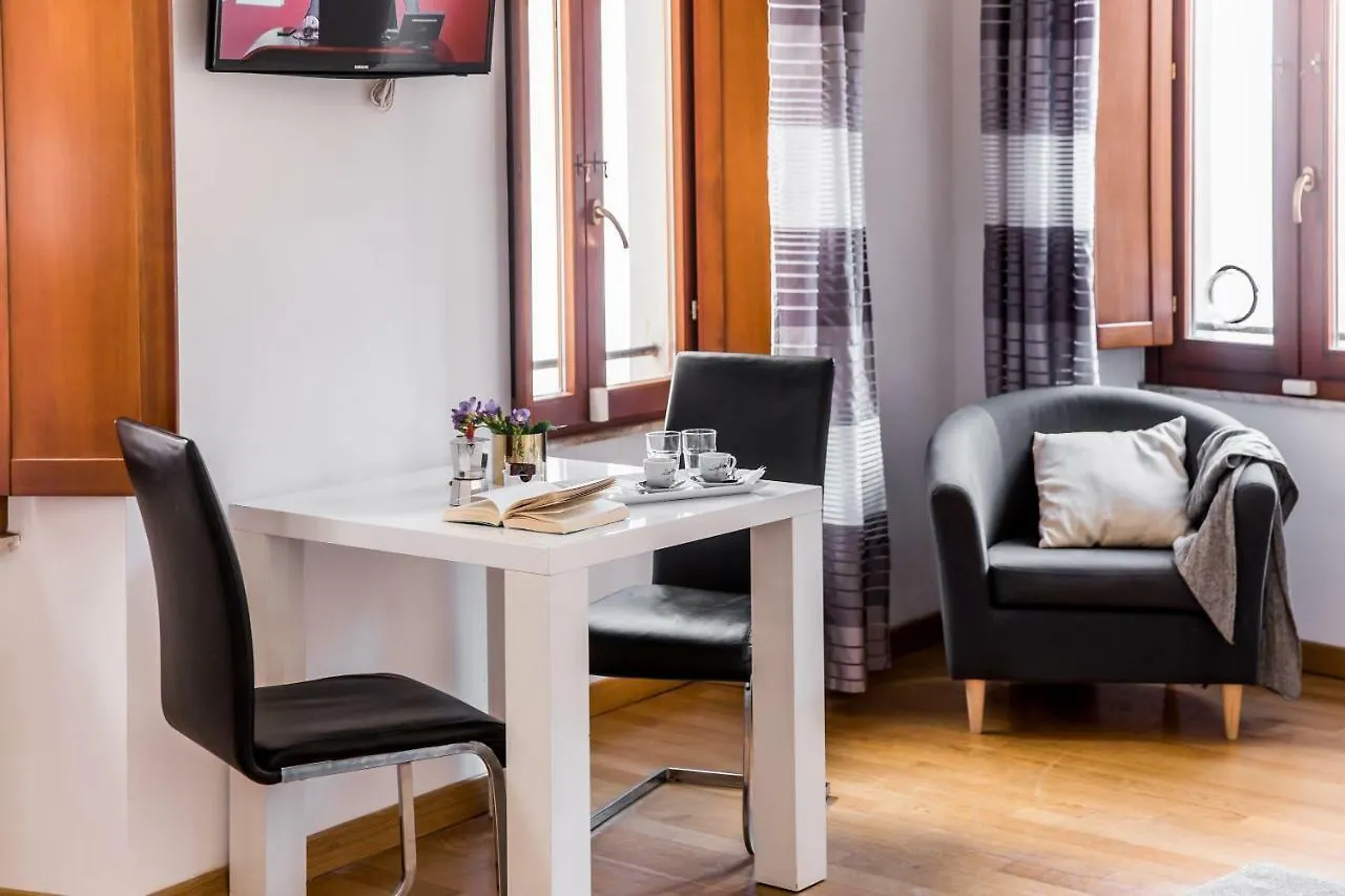 Sant'Angelo Apartments Rome Italy