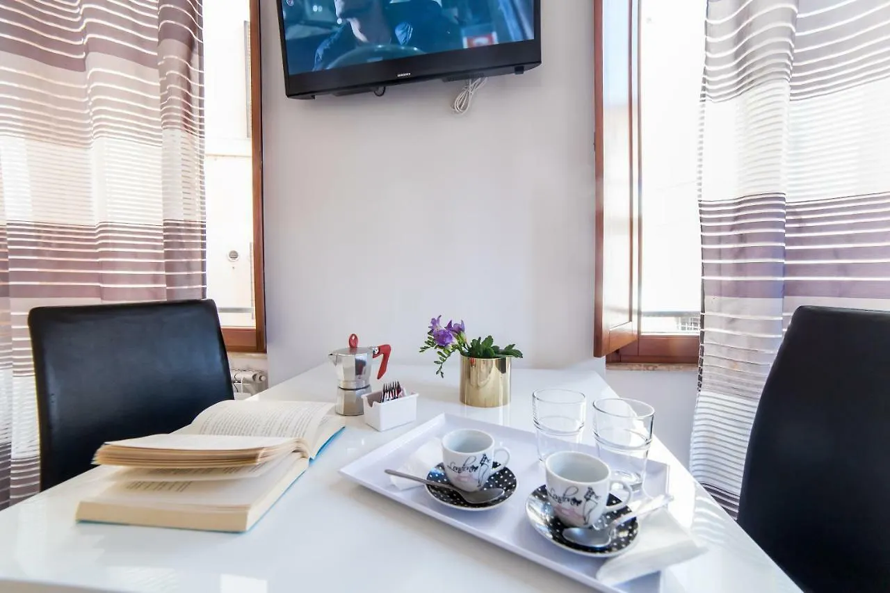 Sant'Angelo Apartments Rome Italy